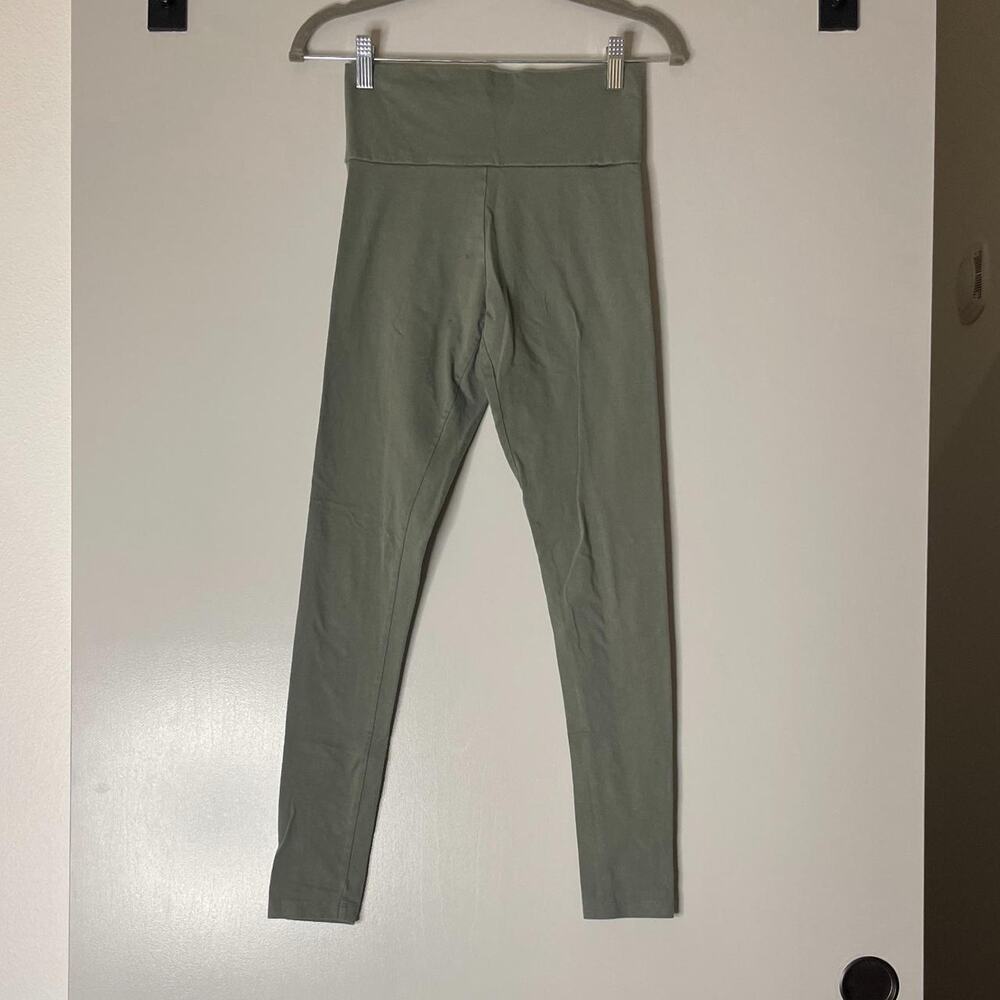 Green Yoga Pants - Picture 5 of 5